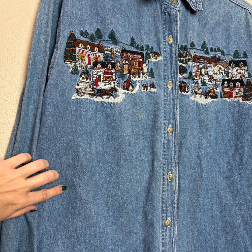 Bobbie Brooks Denim Shirt Women Small Blue Embroidered Christmas Winter Village - Picture 5 of 12